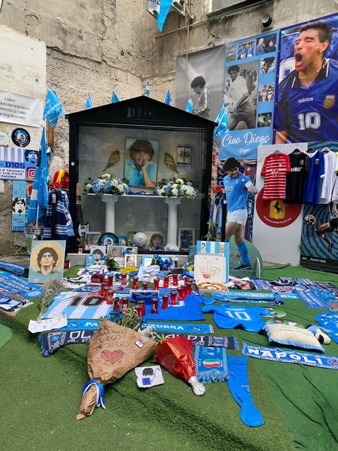 Geman Flat - 1 Min Maradona Mural Neapel Exteriör bild